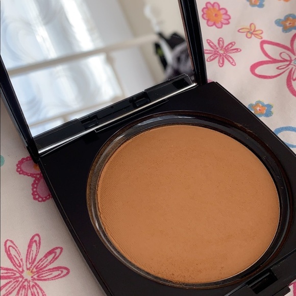 High end makeup lot - Picture 9 of 9